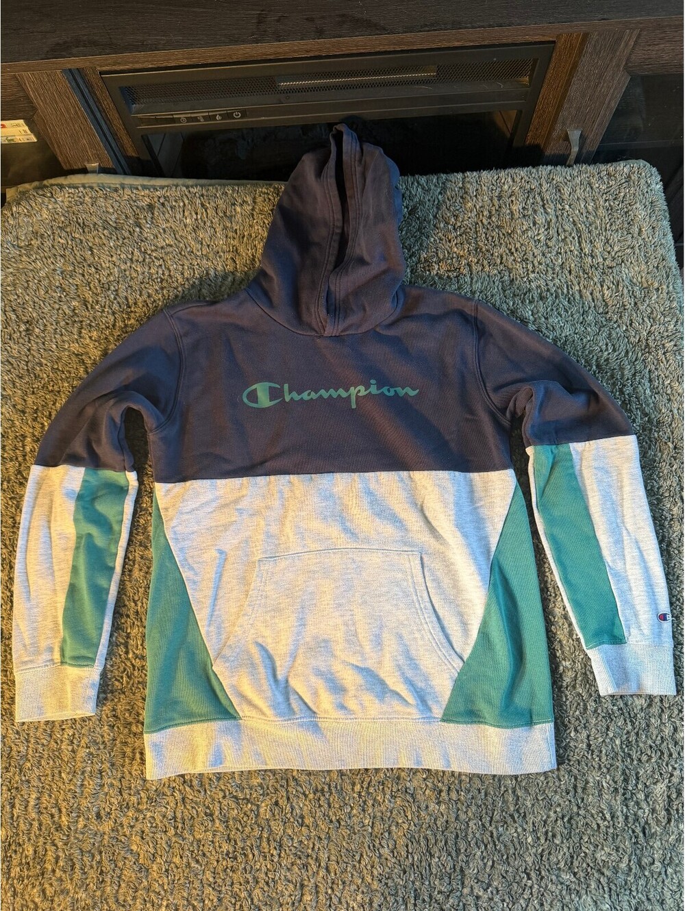 Champion Colorblock Hoodie with Front Pocket and Logo Detail XL